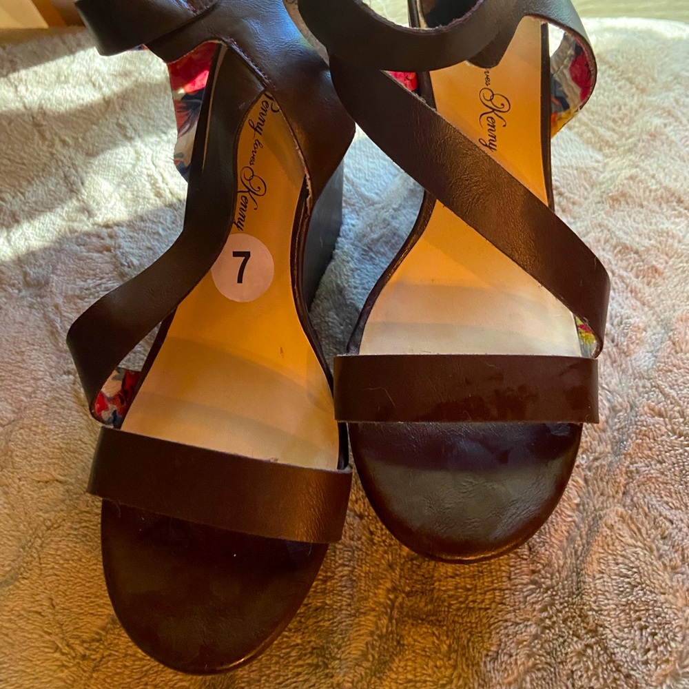 New Sandals Size-7